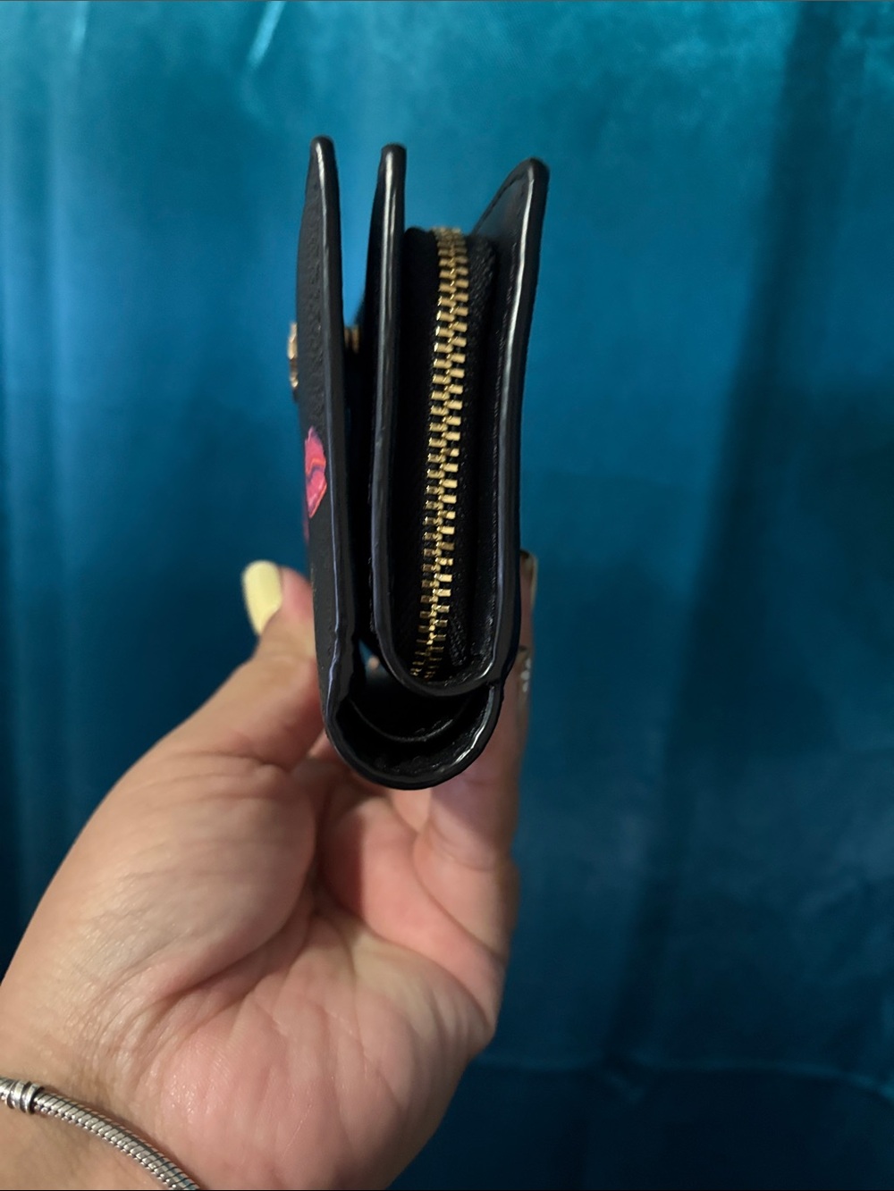 COACH Black Leather Wallet with Pink Kiss Print - Picture 5 of 9